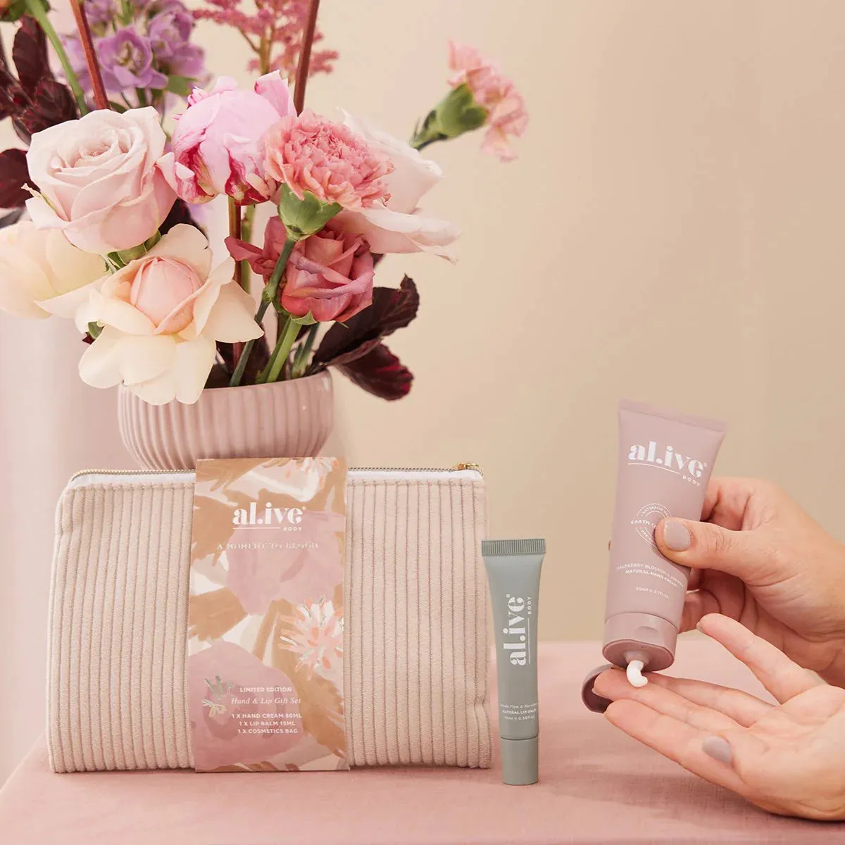 Al.ive Body Hand & Lip Gift Set - A Moment To Bloom