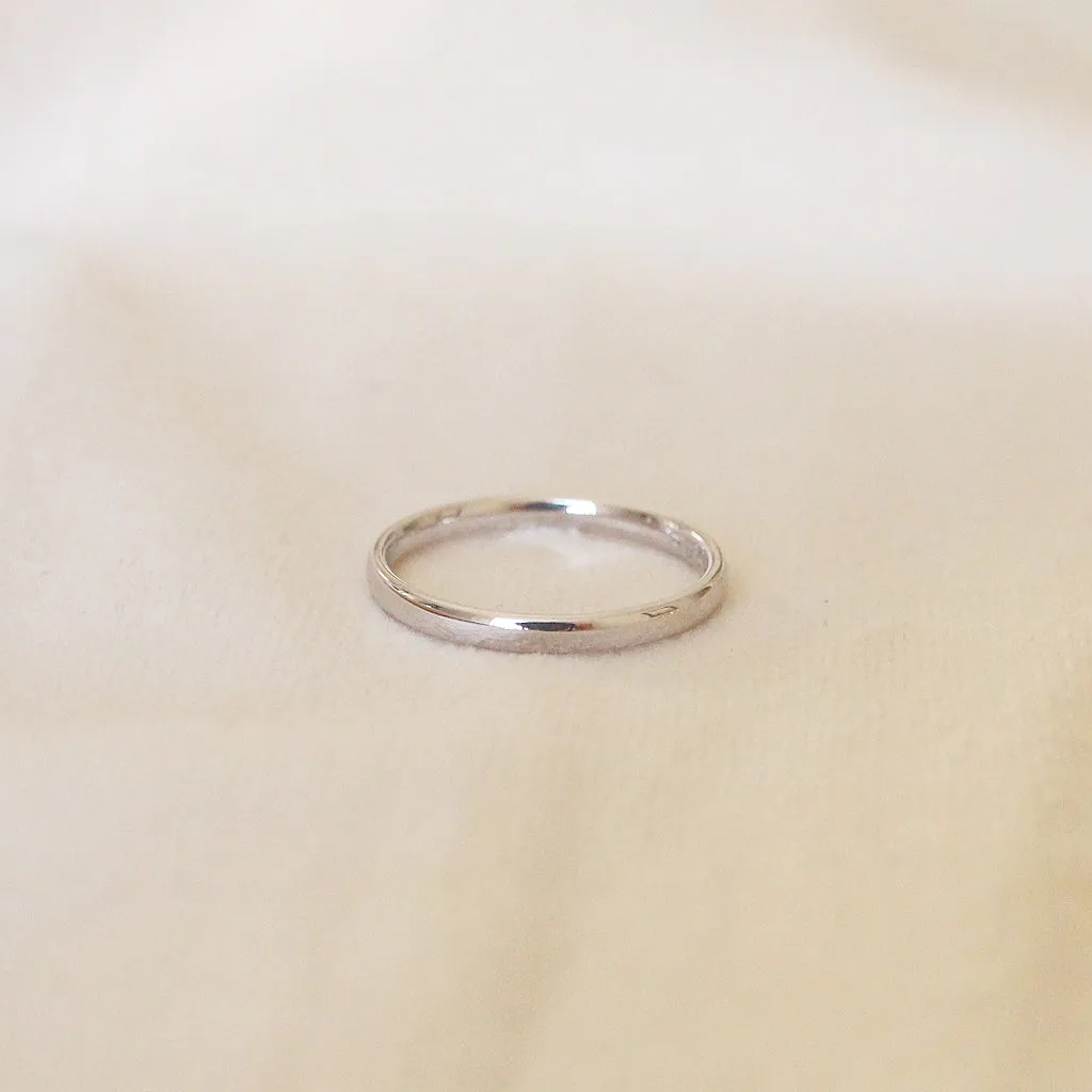 The Court Shape Wedding Band