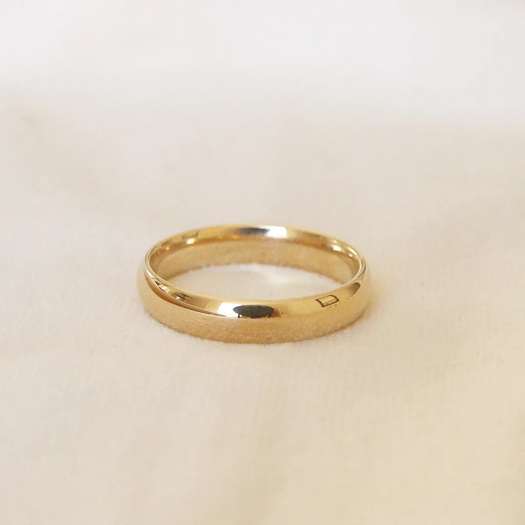 The Court Shape Wedding Band