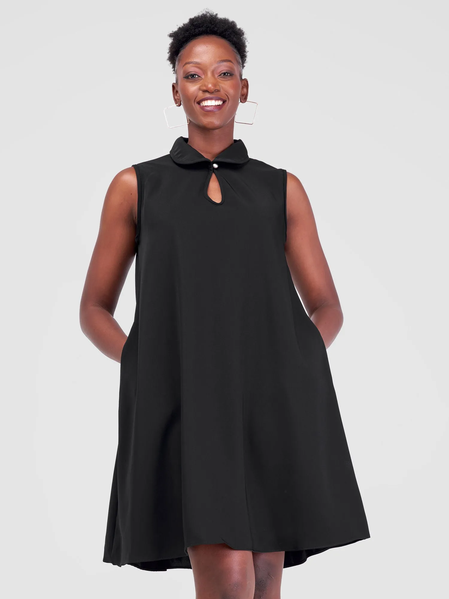 Vivo Asha Sleeveless Knee Length Dress - Black